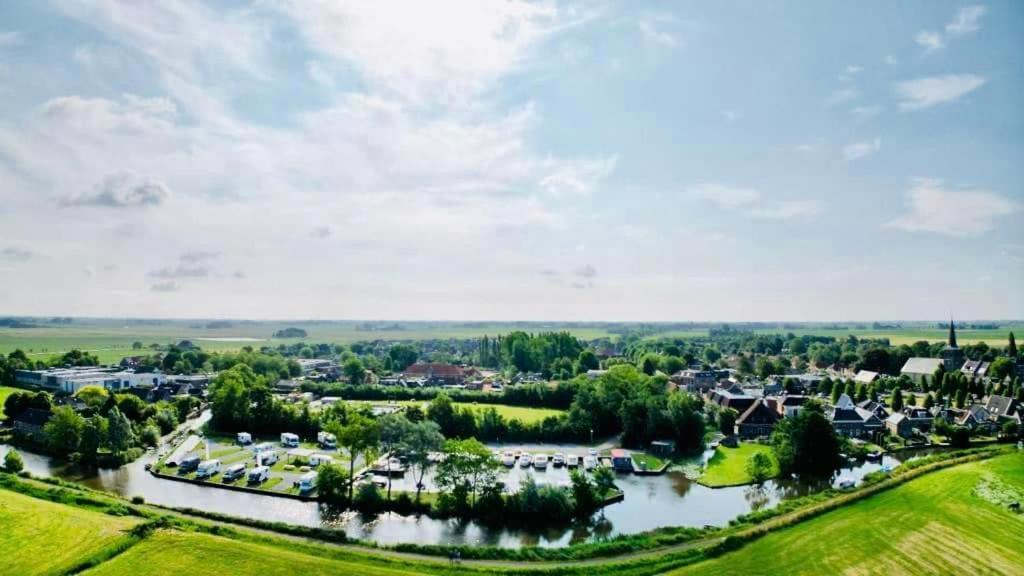 Villa Tiny House Aan Het Water Op De Appelhof Wommels Exterior foto